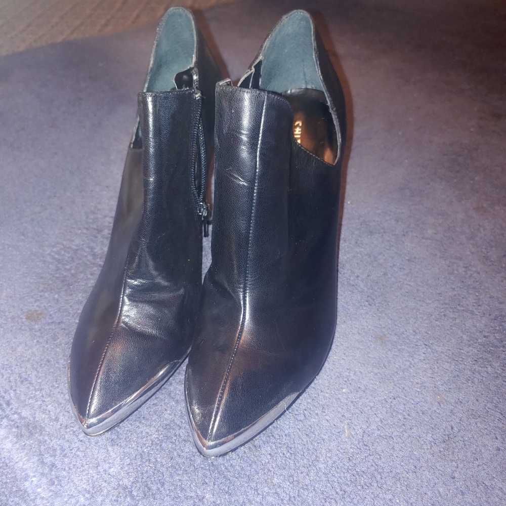 Shoes - Picture 2 of 3